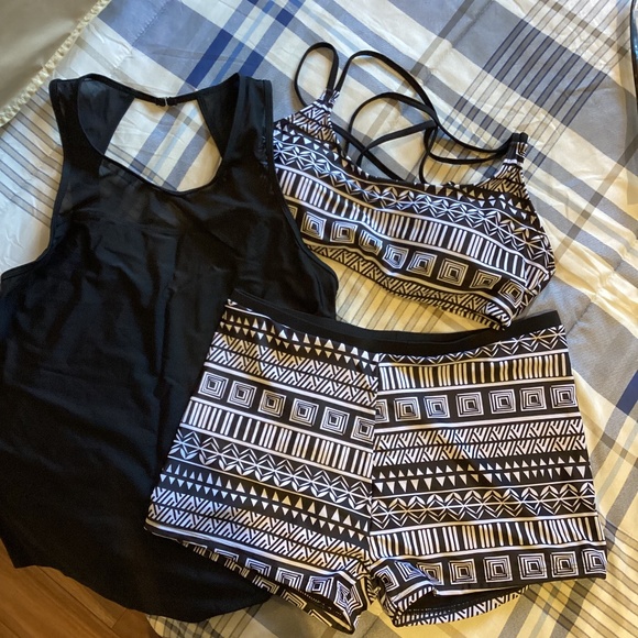 New ladies swimsuit 3 piece size large - Picture 1 of 1
